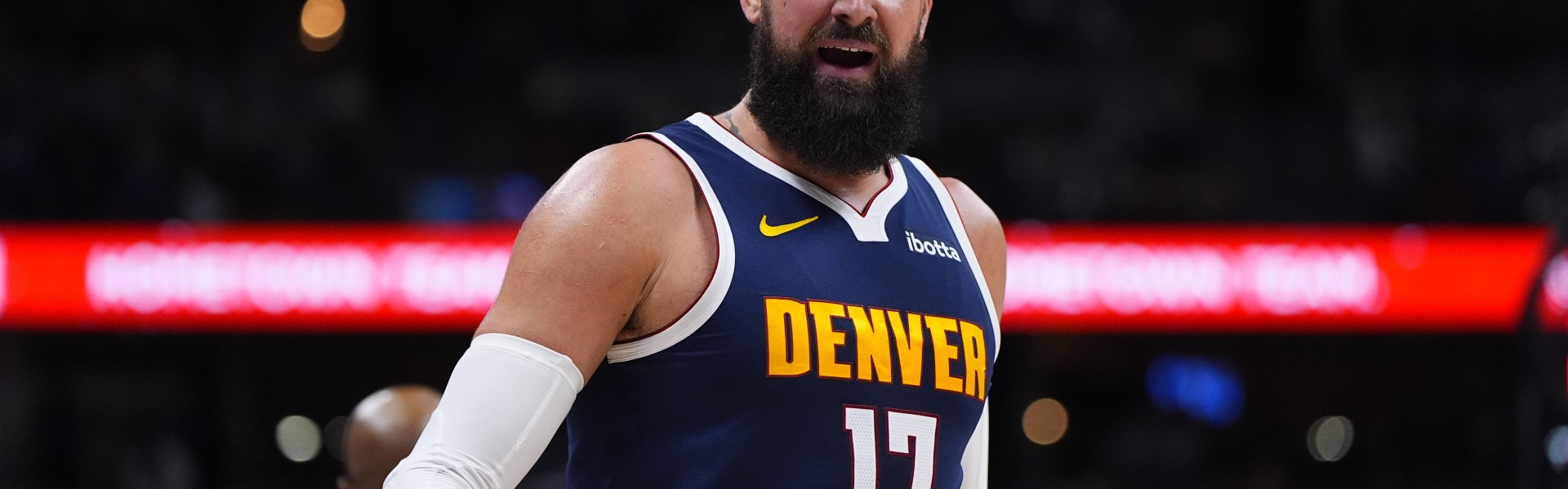 世界杯手机观看软件下载-今天打双塔！瓦兰丘纳斯首发17分钟 6中4&amp;5罚全中拿到13分6板