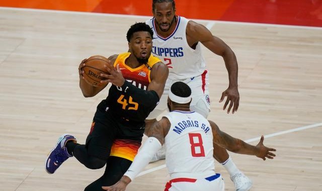 世界杯高清赛事平台-米切尔导演爵士大逆转 45分！他在今夜化身闪电侠