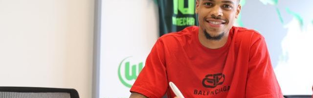 世界杯客户端更新下载-欧青赛金靴恩梅沙重返狼堡，德国U21国脚转会成风