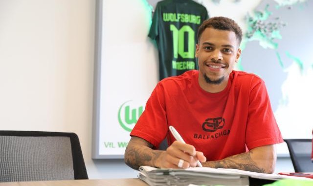 世界杯客户端更新下载-欧青赛金靴恩梅沙重返狼堡，德国U21国脚转会成风