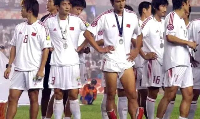 世界杯官方直播app下载安装-22年前错失亚洲杯冠军，那是中国足球史上最痛的意难平！